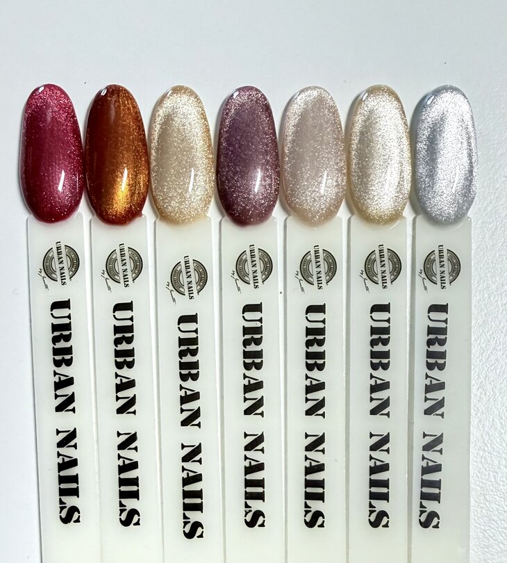 Medal Glow Cat Eye Collectie